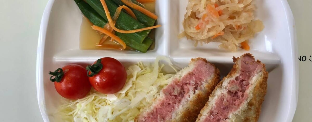 【親和の学生寮】今日の朝ごはん☆ハムカツ