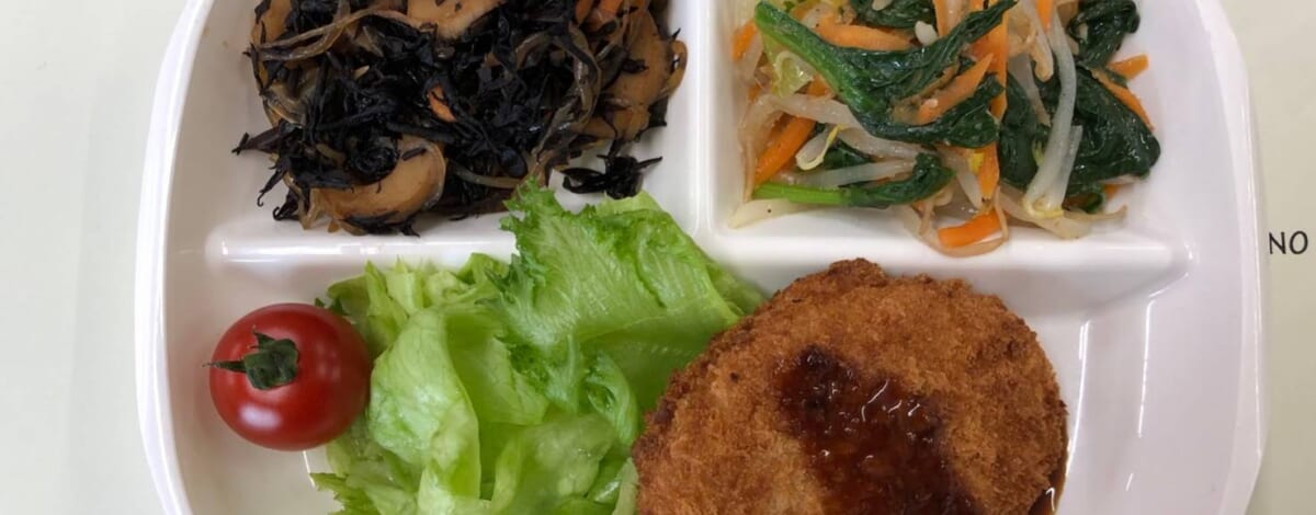 【親和の学生寮】今日の朝ごはん☆コロッケとひじき煮