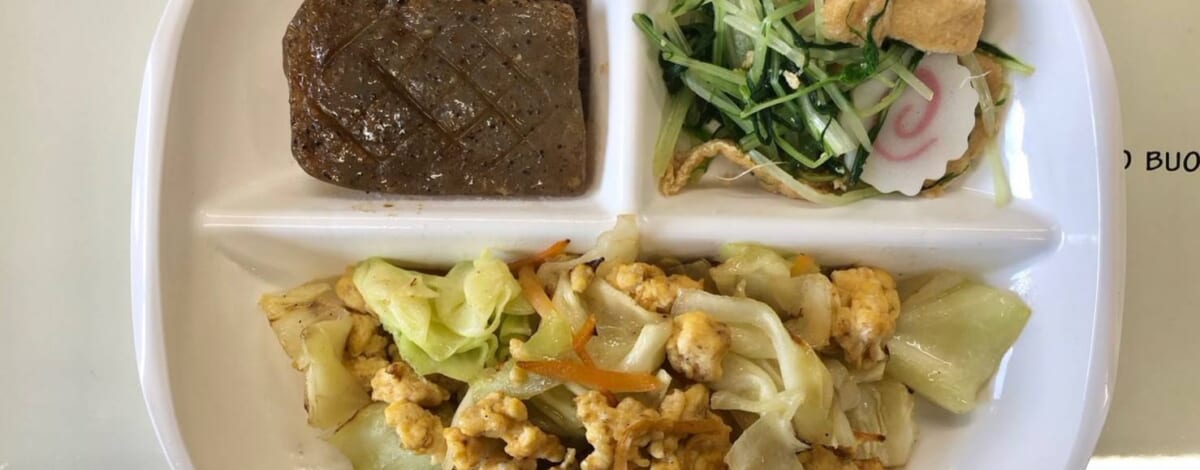 【親和の学生寮】今日の朝ごはん☆キャベツのたまご炒め