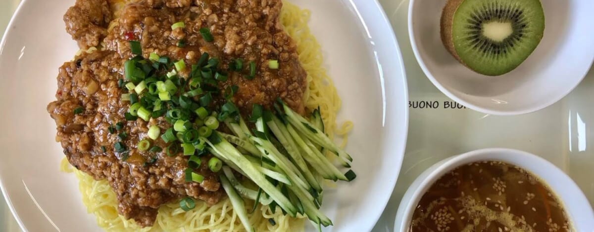 【親和の学生寮】今日の晩ごはん☆ジャージャー麺