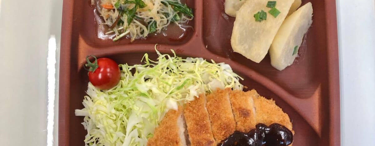 【親和の学生寮】今日の晩ごはん☆とんかつ
