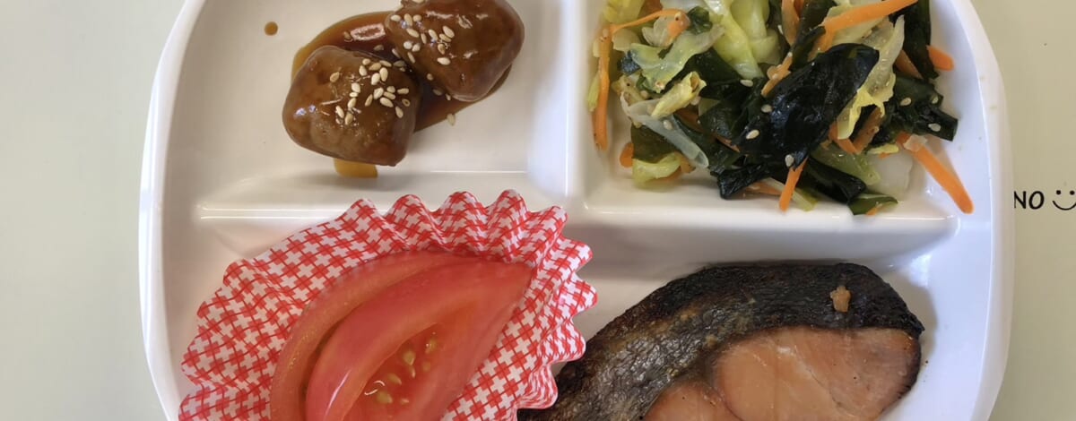 【親和の学生寮】今日の朝ごはん☆キャベツとわかめのナムル