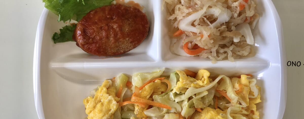 【親和の学生寮】今日の朝ごはん☆ミニハンバーグ