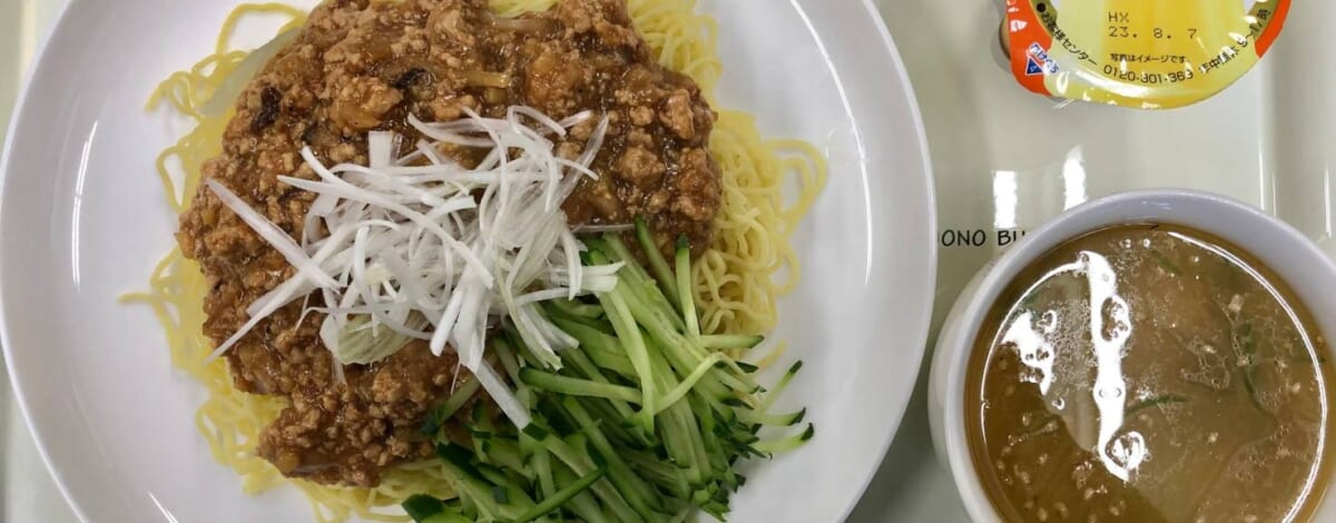 【親和の学生寮】今日の晩ごはん☆ジャージャー麺