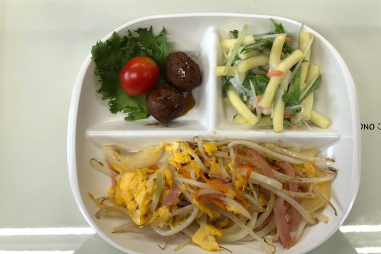 【親和の学生寮】今日の朝ごはん☆もやしの玉子炒め