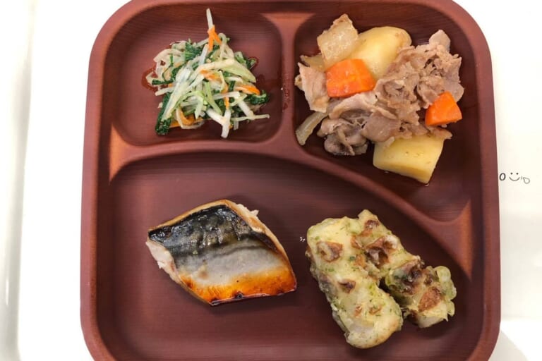 【親和の学生寮】今日の晩ごはん☆肉じゃが