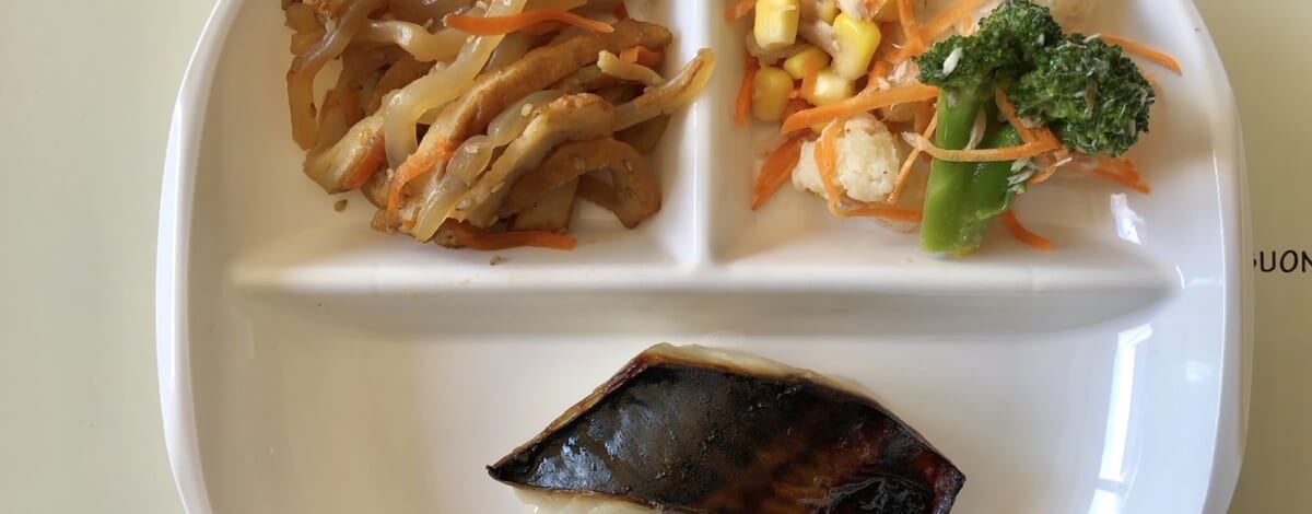 【親和の学生寮】今日の朝ごはん☆焼き魚とこんにゃくきんぴら