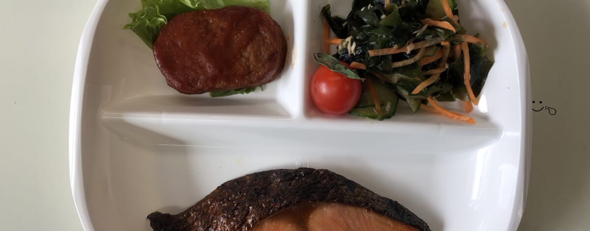 【親和の学生寮】今日の朝ごはん☆ミニハンバーグ