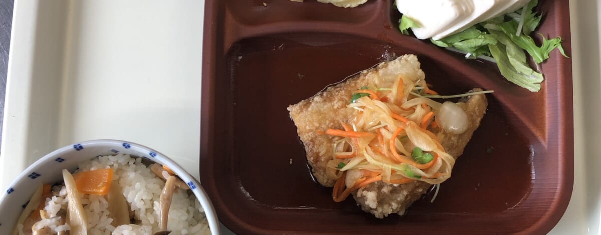 【親和の学生寮】今日の晩ごはん☆まぜごはん