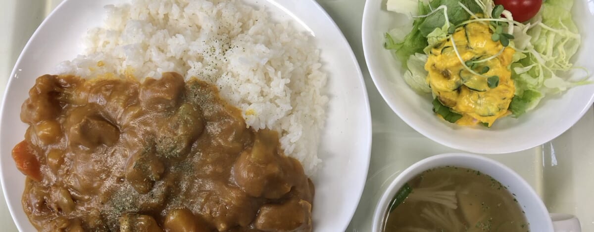 【親和の学生寮】今日の晩ごはん☆カレーライス