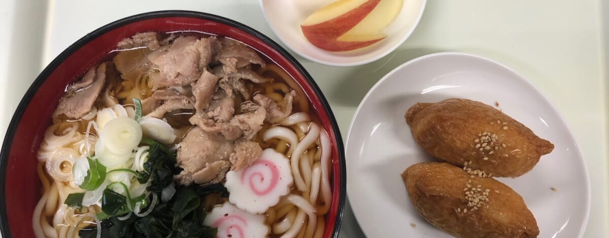 【親和の学生寮】今日の晩ごはん☆肉うどん