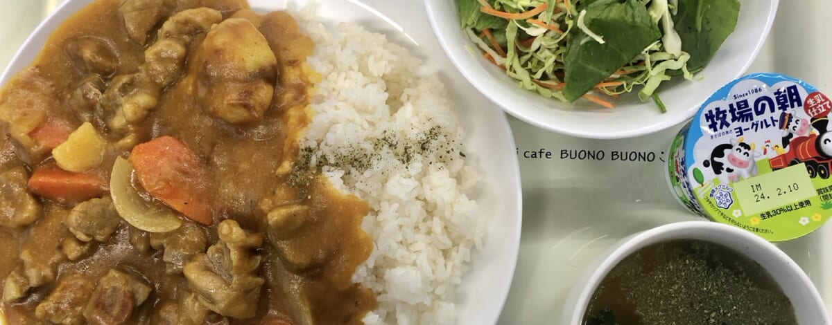 【親和の学生寮】今日の晩ごはん☆カレーライス