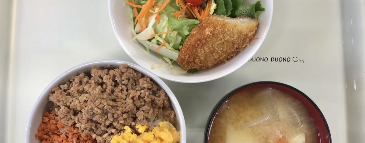 【親和の学生寮】今日の朝ごはん☆三色ごはん