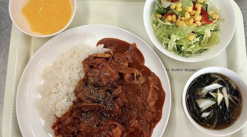 【親和の学生寮】今日の晩ごはん☆ハヤシライス