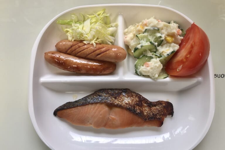 【親和の学生寮】今日の朝ごはん☆焼き魚とポテトサラダ