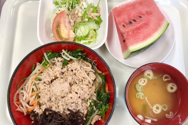 【親和の学生寮】今日の晩ごはん☆ビビンバ丼